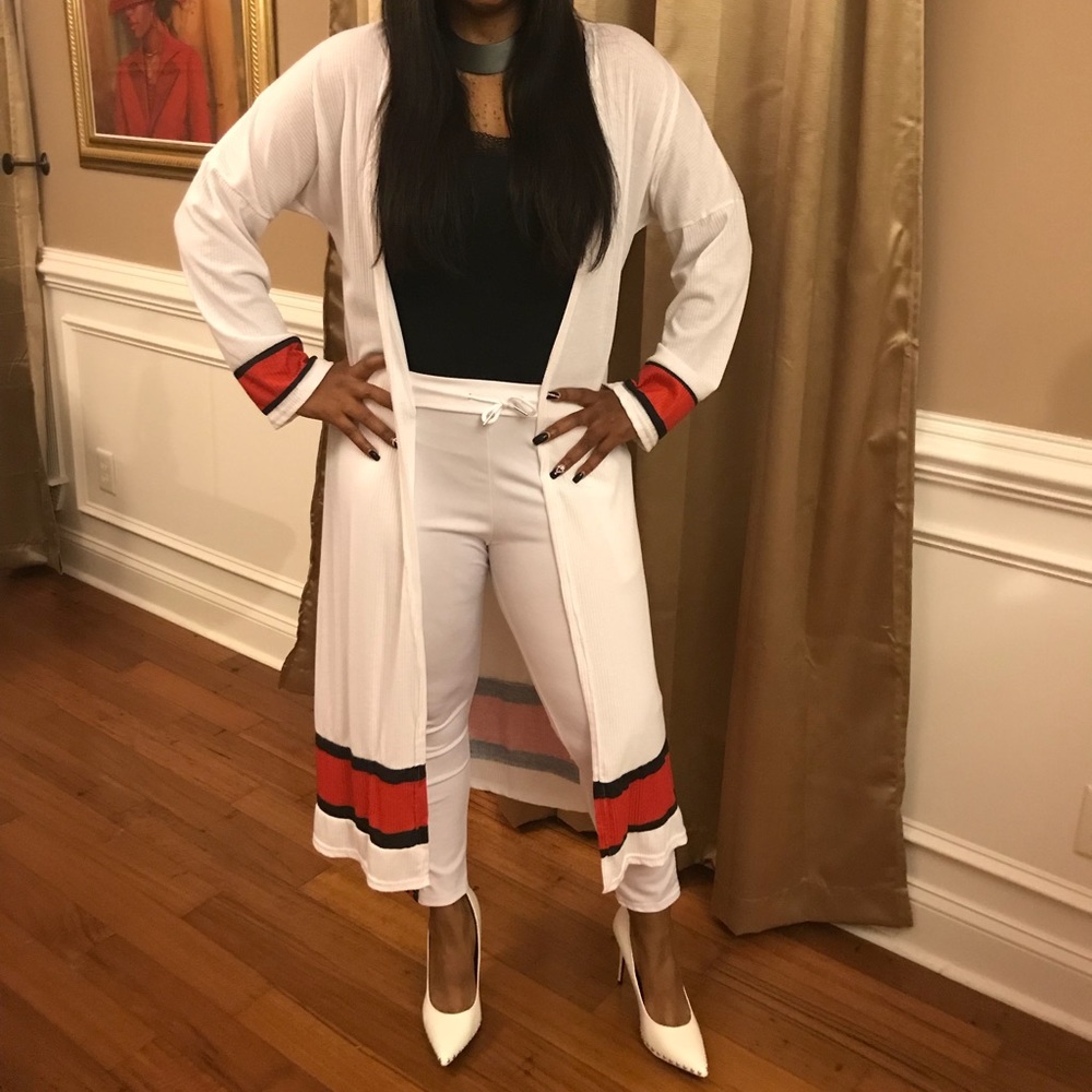 Brand new two piece Starr set